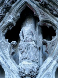 Faceless in Ely: one among the desecrated statues in the cathedral