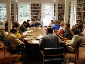 Robert Royal leads a Fides et Ratio seminar at Thomas More College of the Liberal Arts in 2011
