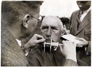 Measuring a nose to determine race (Germany, 1930s)