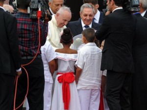 Francis with Raul Castro and Cuban children