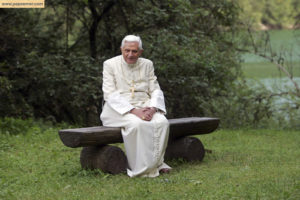 pope-emeritus-benedict-xvi-1